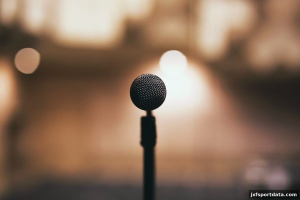 吉祥坊体育带你透视PokerStars即时比分：精准度、决策价值与“日赚500”真相